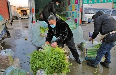 春节后新发地蔬菜供应量同比增两倍